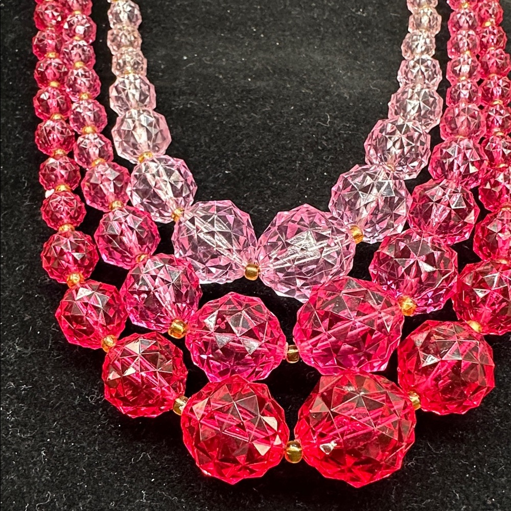 275- West Germany Pink Lucite/Acrylic Ombre triple Beaded Neck. & Clip Earrings - Picture 2 of 7